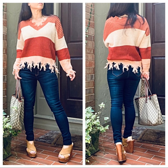 ✨LAST ONE✨Multi Color Block V Neck sweater - Picture 6 of 8